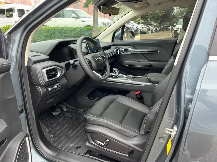 2020 Geely Okavango 1.8T 184HP L4 7DCT,autocango,china used car exporter,china ev exporter,chinese used car exporter,chinese used ev exporter