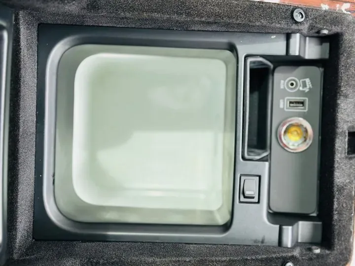 2020 Mansory Range Rover 3.0T 400HP L6 8AT,autocango,china used car exporter,china ev exporter,chinese used car exporter,chinese used ev exporter