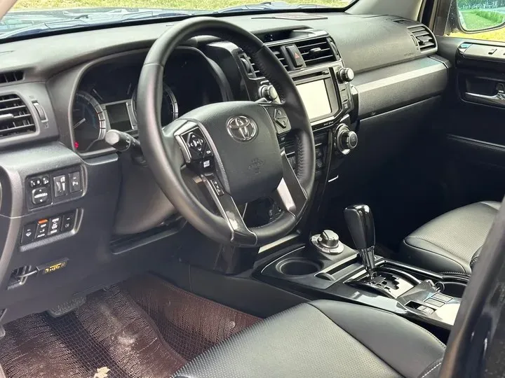 2022 Toyota 4Runner 4.0L 273HP V6 5AT,autocango,china used car exporter,china ev exporter,chinese used car exporter,chinese used ev exporter