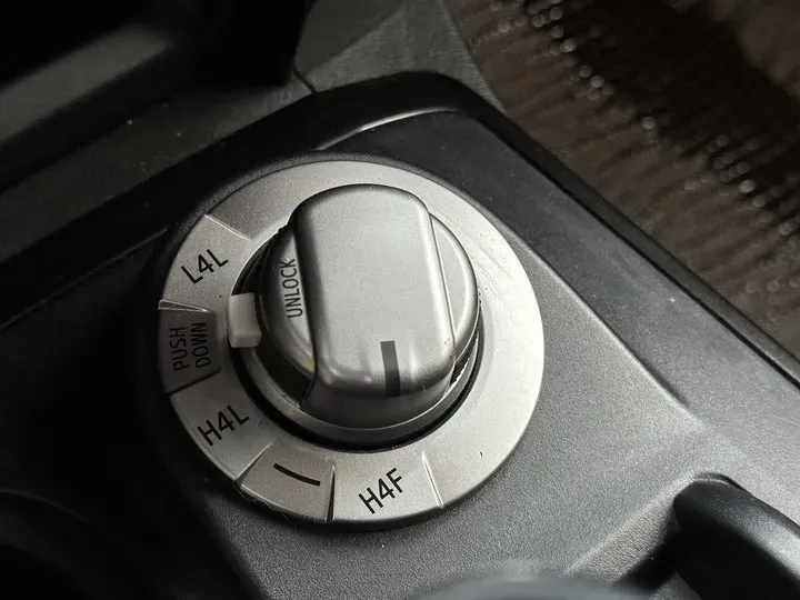 2022 Toyota 4Runner 4.0L 273HP V6 5AT,autocango,china used car exporter,china ev exporter,chinese used car exporter,chinese used ev exporter