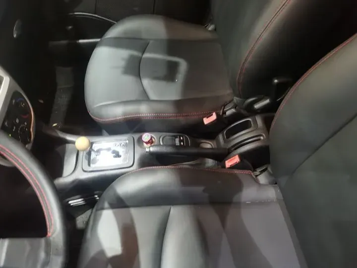 2007 Peugeot 206 1.6L 106HP L4 4AT,autocango,china used car exporter,china ev exporter,chinese used car exporter,chinese used ev exporter