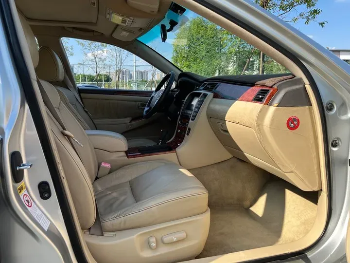 2005 Toyota Crown 3.0L 231HP V6 6AT,autocango,china used car exporter,china ev exporter,chinese used car exporter,chinese used ev exporter