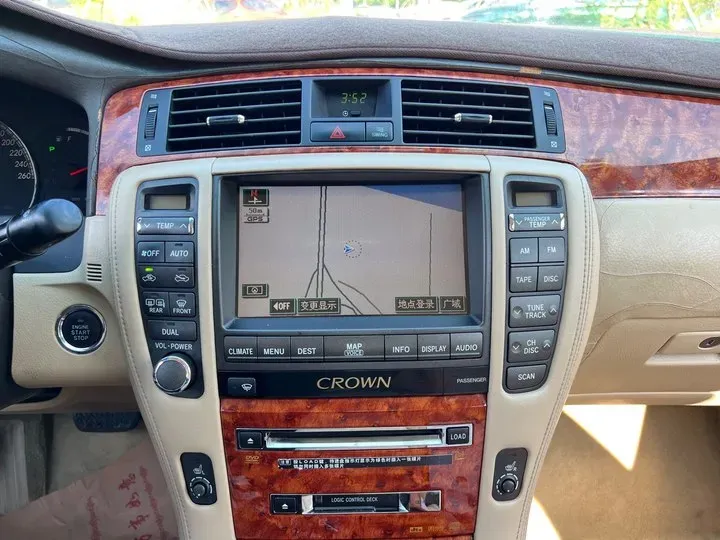 2005 Toyota Crown 3.0L 231HP V6 6AT,autocango,china used car exporter,china ev exporter,chinese used car exporter,chinese used ev exporter