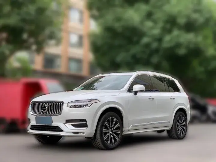 2021 Volvo XC90 2.0T 250HP L4 8AT