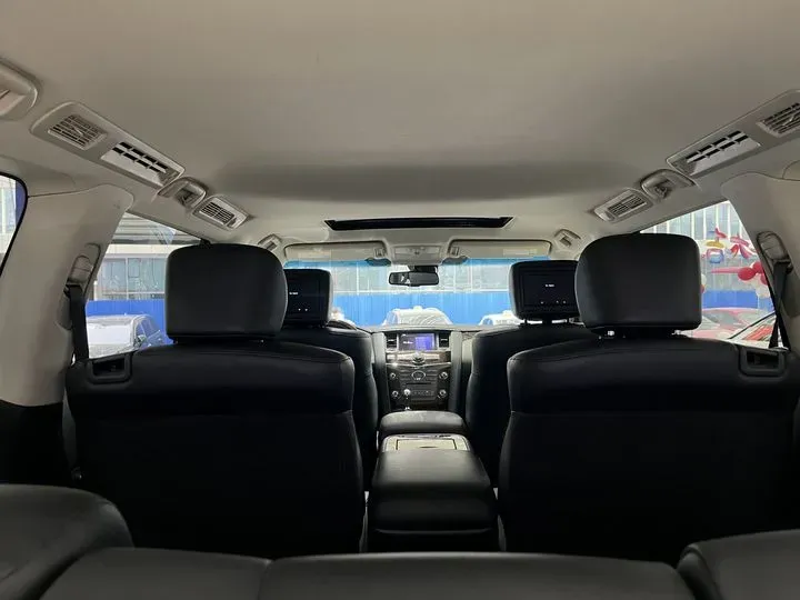 2013 Infiniti QX80 5.6L 398HP V8 7AT,autocango,china used car exporter,china ev exporter,chinese used car exporter,chinese used ev exporter