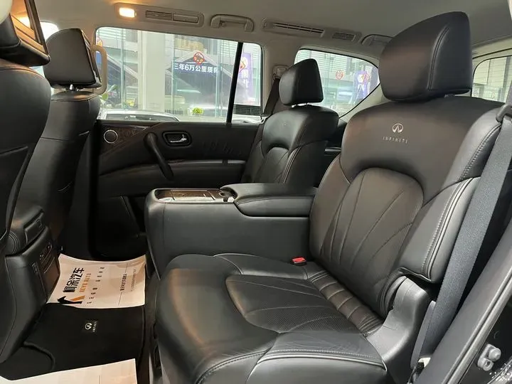 2013 Infiniti QX80 5.6L 398HP V8 7AT,autocango,china used car exporter,china ev exporter,chinese used car exporter,chinese used ev exporter