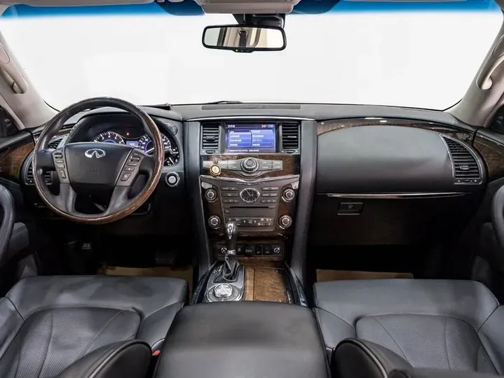 2013 Infiniti QX80 5.6L 398HP V8 7AT,autocango,china used car exporter,china ev exporter,chinese used car exporter,chinese used ev exporter
