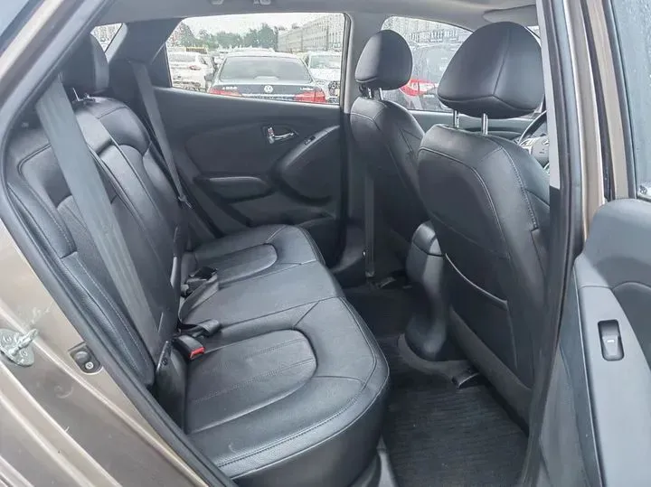 2015 Hyundai ix35 2.0L 160HP L4 6AT,autocango,china used car exporter,china ev exporter,chinese used car exporter,chinese used ev exporter