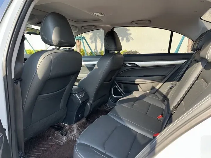 2020 Geely Emgrand 1.5L 109HP L4 5MT,autocango,china used car exporter,china ev exporter,chinese used car exporter,chinese used ev exporter