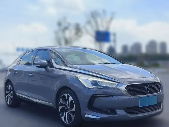 2015 DS 5 1.8T 204HP L4 6AT,autocango,china used car exporter,china ev exporter,chinese used car exporter,chinese used ev exporter