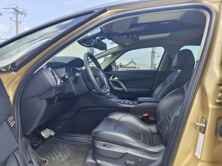 2015 DS 5 1.8T 204HP L4 6AT,autocango,china used car exporter,china ev exporter,chinese used car exporter,chinese used ev exporter