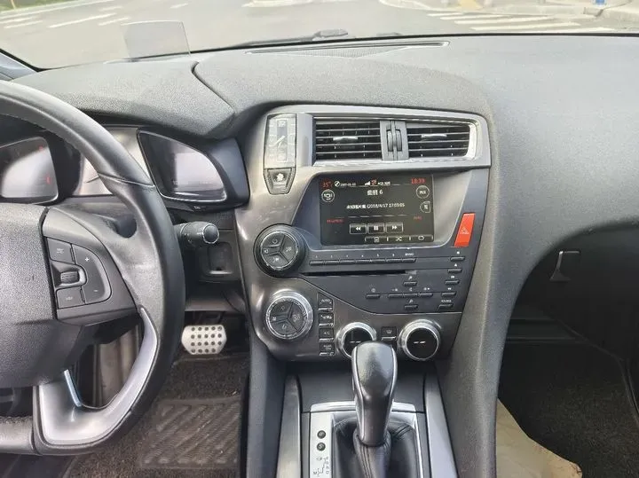 2015 DS 5 1.8T 204HP L4 6AT,autocango,china used car exporter,china ev exporter,chinese used car exporter,chinese used ev exporter