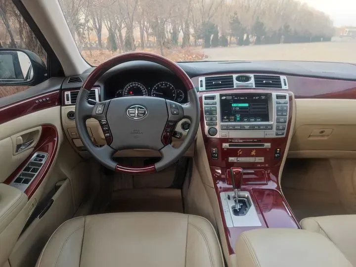 2009 HongQi ShengShi 4.3L 280HP V8 6AT,autocango,china used car exporter,china ev exporter,chinese used car exporter,chinese used ev exporter