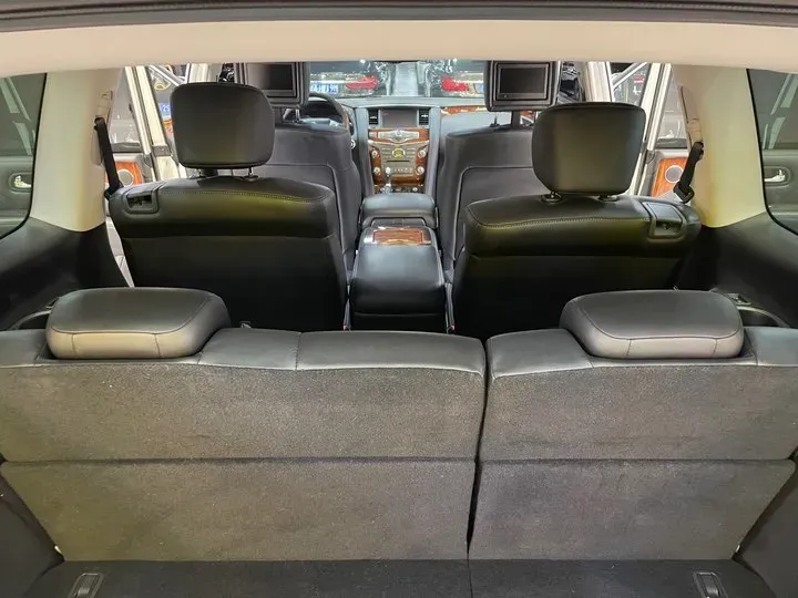 2016 Infiniti QX80 5.6L 398HP V8 7AT,autocango,china used car exporter,china ev exporter,chinese used car exporter,chinese used ev exporter