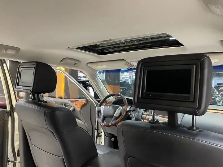 2016 Infiniti QX80 5.6L 398HP V8 7AT,autocango,china used car exporter,china ev exporter,chinese used car exporter,chinese used ev exporter