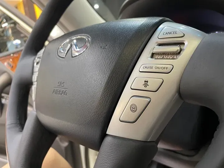 2016 Infiniti QX80 5.6L 398HP V8 7AT,autocango,china used car exporter,china ev exporter,chinese used car exporter,chinese used ev exporter