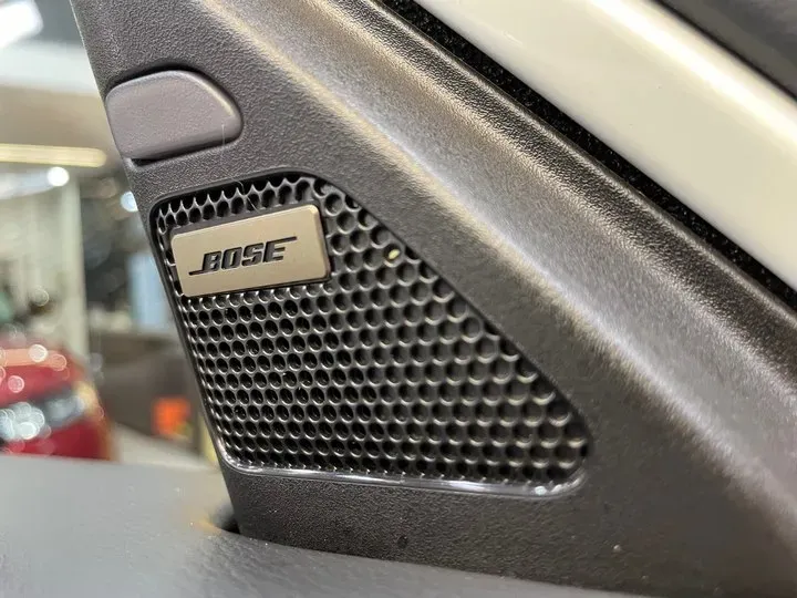 2016 Infiniti QX80 5.6L 398HP V8 7AT,autocango,china used car exporter,china ev exporter,chinese used car exporter,chinese used ev exporter