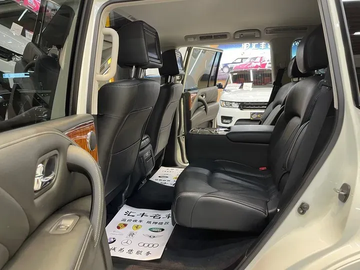 2016 Infiniti QX80 5.6L 398HP V8 7AT,autocango,china used car exporter,china ev exporter,chinese used car exporter,chinese used ev exporter