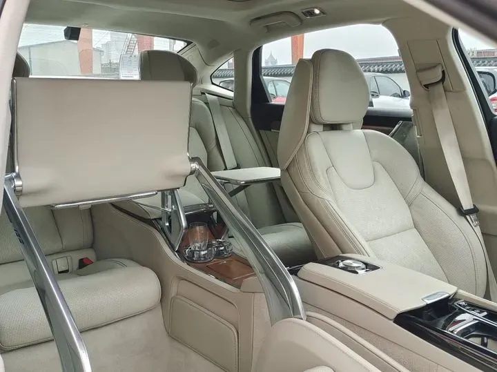 2019 Volvo S90 2.0T 320HP L4 8AT PHEV 10.1KWH,autocango,china used car exporter,china ev exporter,chinese used car exporter,chinese used ev exporter