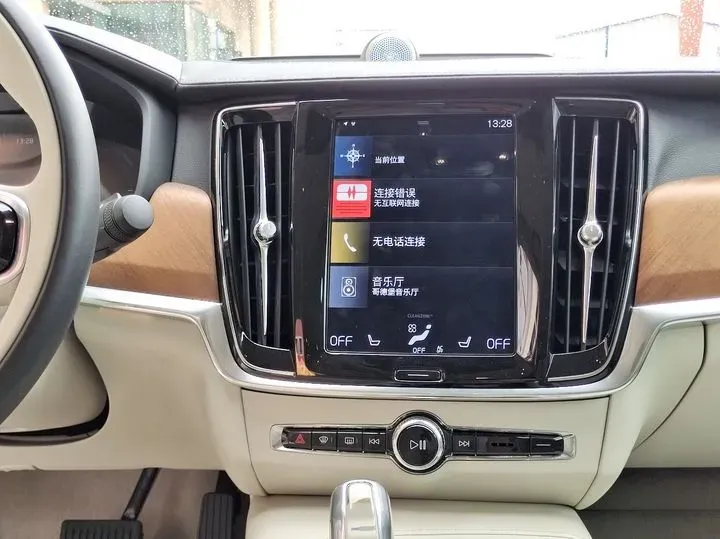 2019 Volvo S90 2.0T 320HP L4 8AT PHEV 10.1KWH,autocango,china used car exporter,china ev exporter,chinese used car exporter,chinese used ev exporter