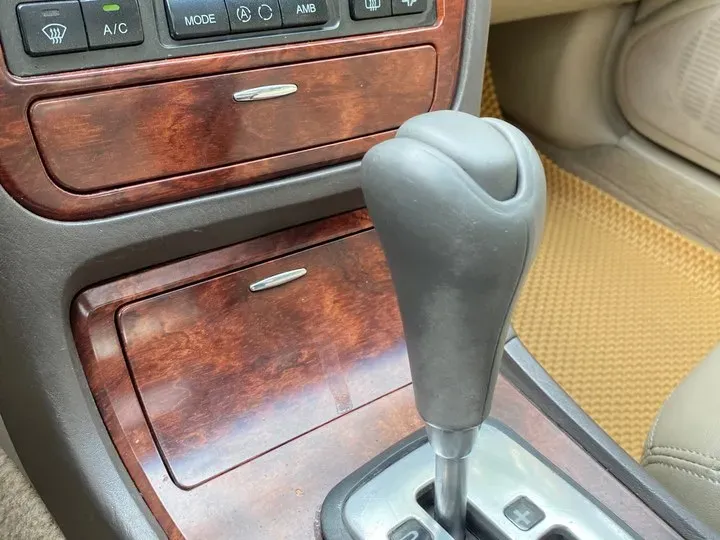 2004 Hyundai Grandeur 2.5L 222HP V6 4AT,autocango,china used car exporter,china ev exporter,chinese used car exporter,chinese used ev exporter