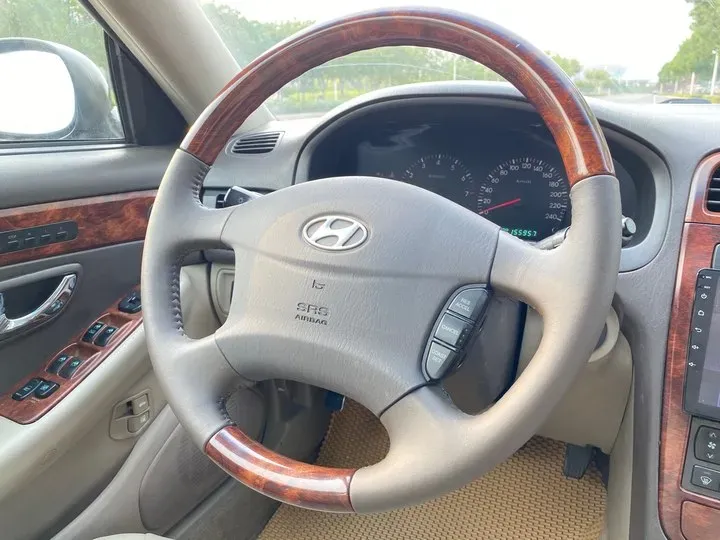 2004 Hyundai Grandeur 2.5L 222HP V6 4AT,autocango,china used car exporter,china ev exporter,chinese used car exporter,chinese used ev exporter