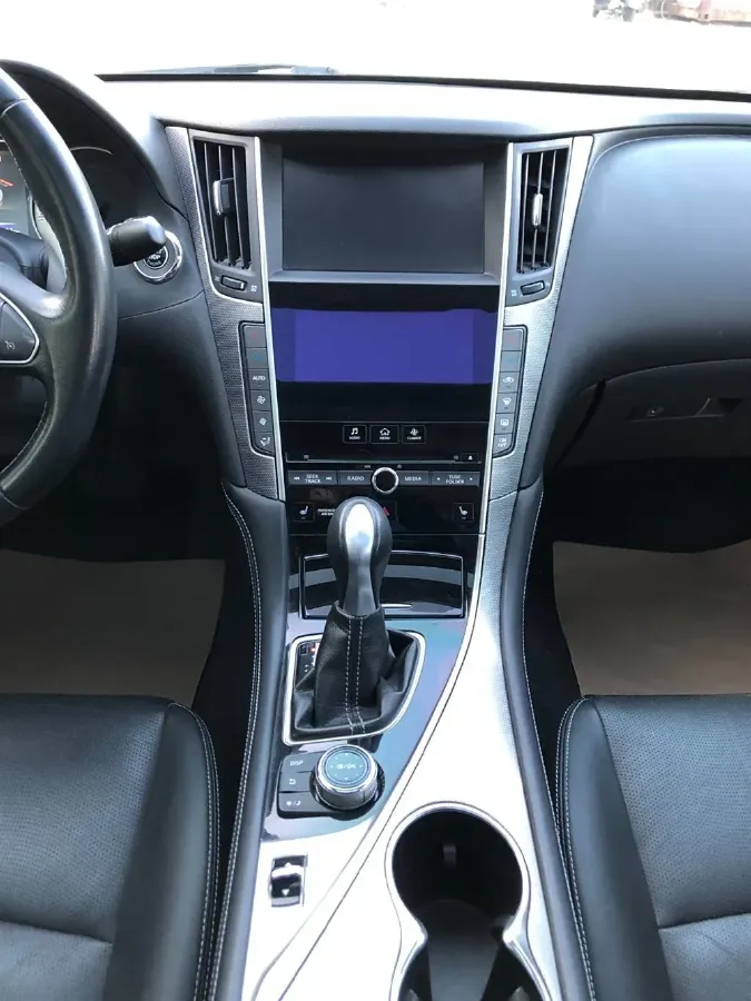 2014 Infiniti Q50 3.7L 351HP V6 7AT,autocango,china used car exporter,china ev exporter,chinese used car exporter,chinese used ev exporter