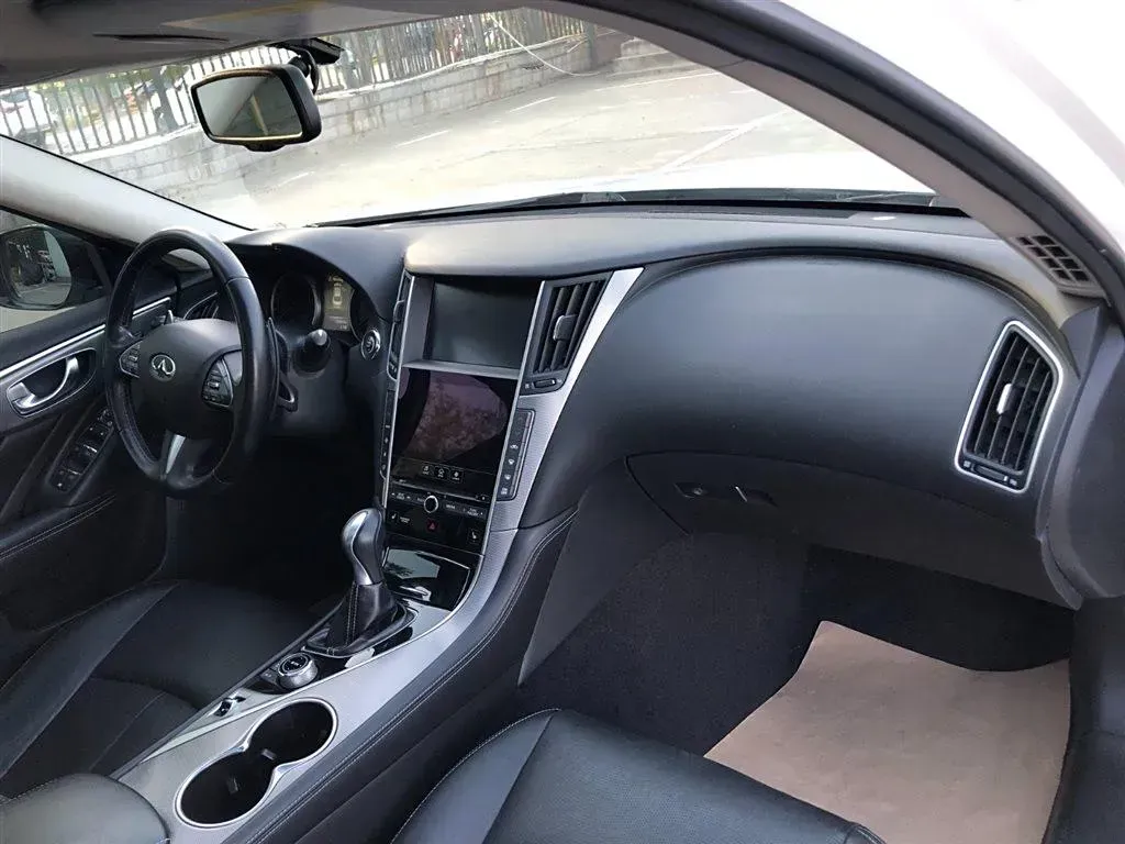 2014 Infiniti Q50 3.7L 351HP V6 7AT,autocango,china used car exporter,china ev exporter,chinese used car exporter,chinese used ev exporter
