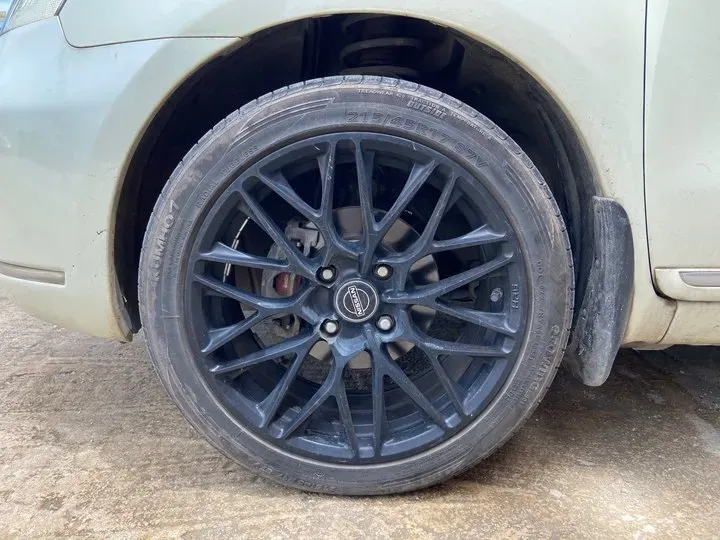 2006 Nissan Geniss 1.8L 126HP L4 6MT,autocango,china used car exporter,china ev exporter,chinese used car exporter,chinese used ev exporter