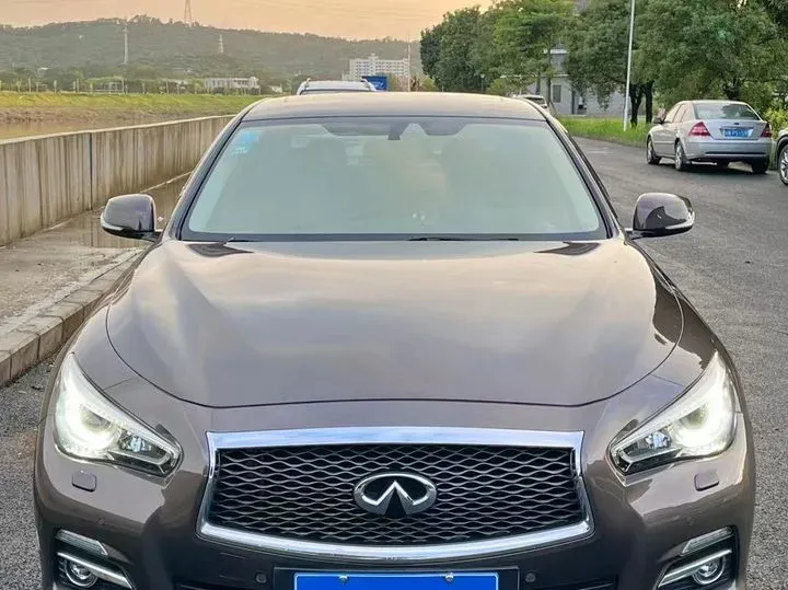 2014 Infiniti Q50 3.7L 351HP V6 7AT,autocango,china used car exporter,china ev exporter,chinese used car exporter,chinese used ev exporter