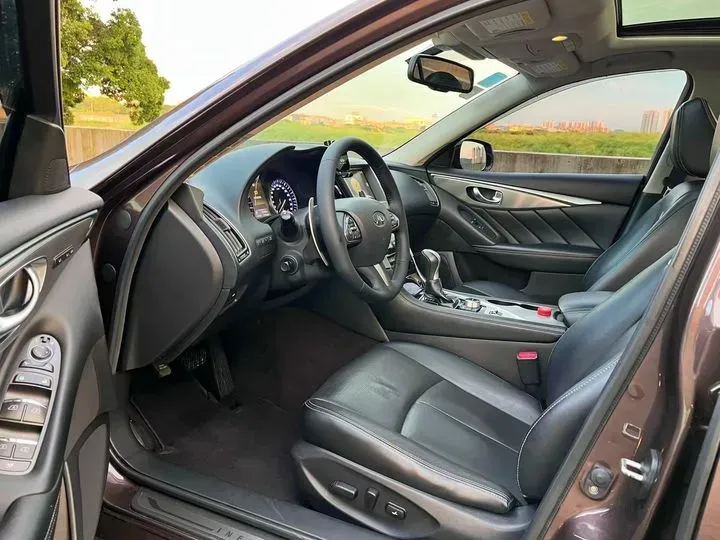 2014 Infiniti Q50 3.7L 351HP V6 7AT,autocango,china used car exporter,china ev exporter,chinese used car exporter,chinese used ev exporter