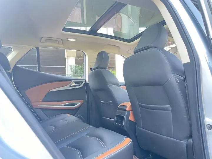 2017 Zotye T300 1.5L 112HP L4 5MT,autocango,china used car exporter,china ev exporter,chinese used car exporter,chinese used ev exporter