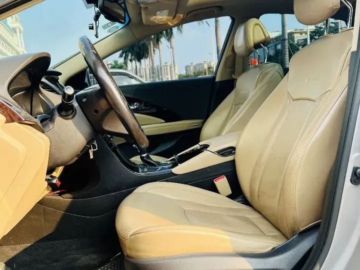 2011 Hyundai Azera 2.4L 180HP L4 6AT,autocango,china used car exporter,china ev exporter,chinese used car exporter,chinese used ev exporter