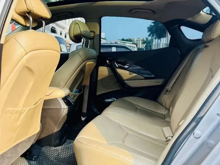 2011 Hyundai Azera 2.4L 180HP L4 6AT,autocango,china used car exporter,china ev exporter,chinese used car exporter,chinese used ev exporter