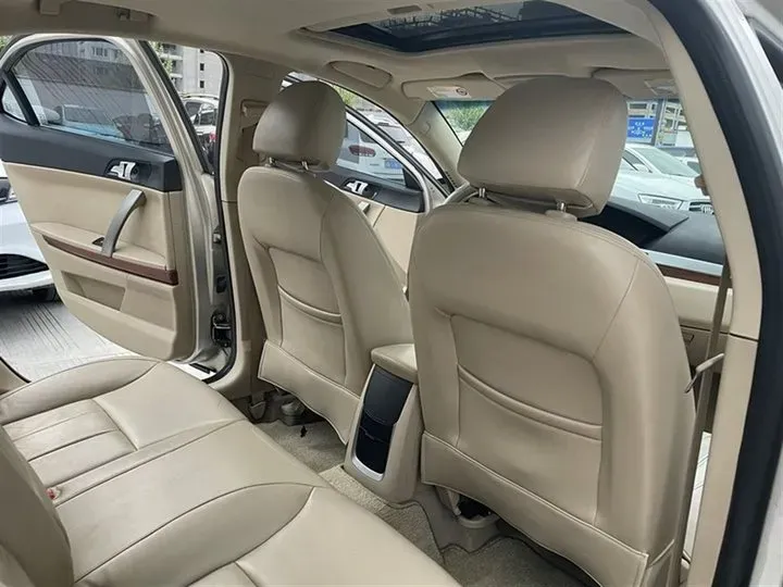 2010 Roewe 550 1.8L 133HP L4 5AT,autocango,china used car exporter,china ev exporter,chinese used car exporter,chinese used ev exporter