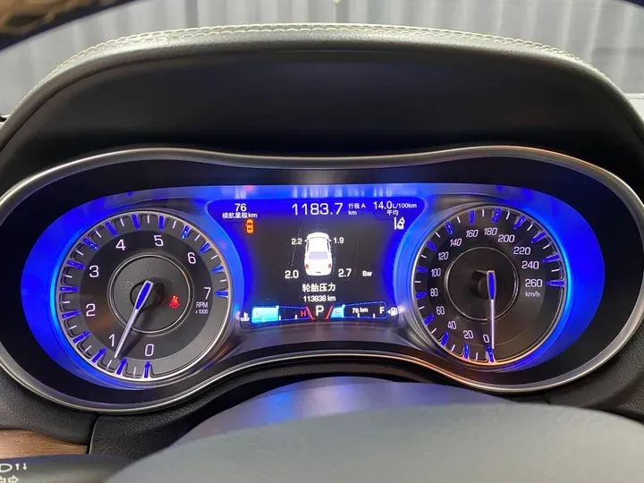 2016 Chrysler 300C 3.0L 234HP V6 8AT,autocango,china used car exporter,china ev exporter,chinese used car exporter,chinese used ev exporter