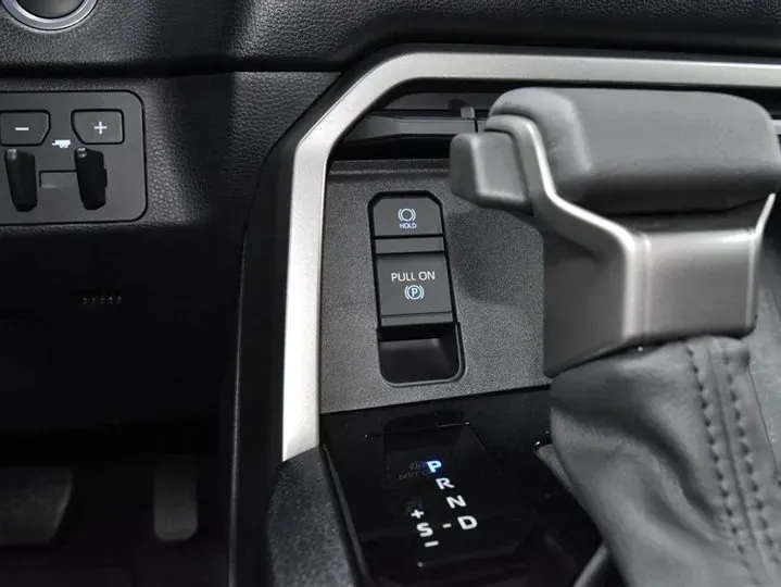 2022 JunTian YongMengZhe 3.5T 381HP V6 10AT,autocango,china used car exporter,china ev exporter,chinese used car exporter,chinese used ev exporter