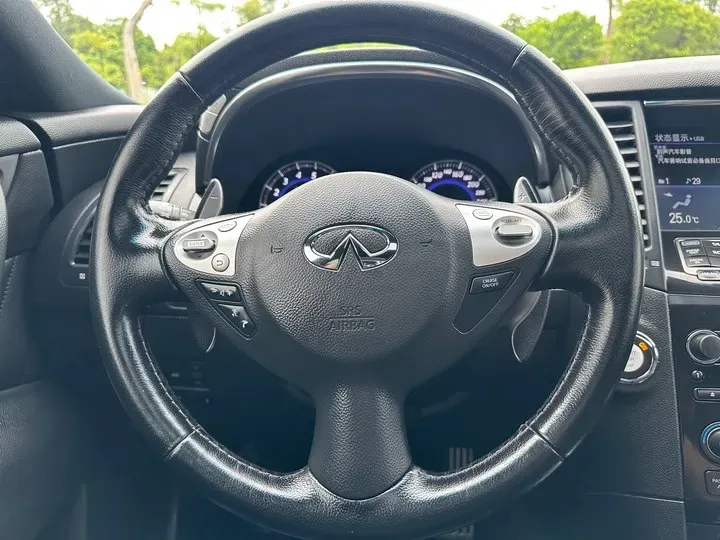 2015 Infiniti QX70 3.7L 351HP V6 7AT,autocango,china used car exporter,china ev exporter,chinese used car exporter,chinese used ev exporter