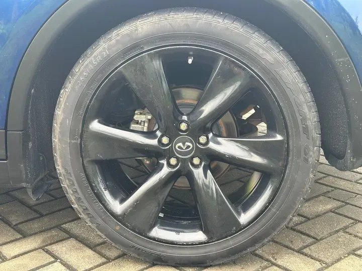 2015 Infiniti QX70 3.7L 351HP V6 7AT,autocango,china used car exporter,china ev exporter,chinese used car exporter,chinese used ev exporter