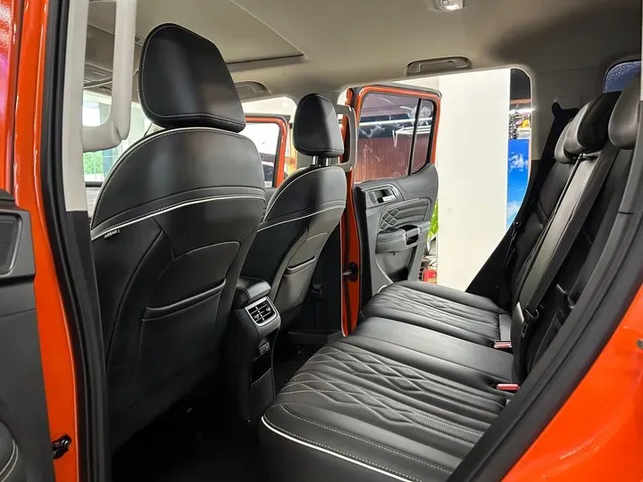 2021 Tank 300 2.0T 227HP L4 8AT,autocango,china used car exporter,china ev exporter,chinese used car exporter,chinese used ev exporter