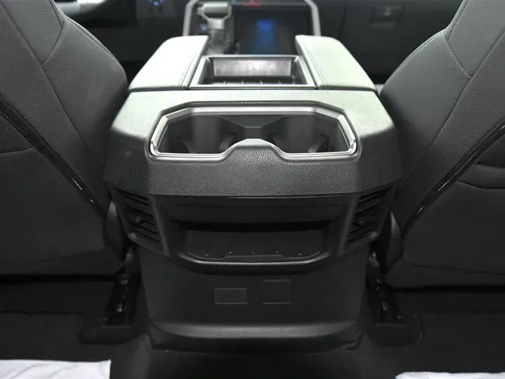 2022 JunTian YongMengZhe 3.5T 381HP V6 10AT,autocango,china used car exporter,china ev exporter,chinese used car exporter,chinese used ev exporter