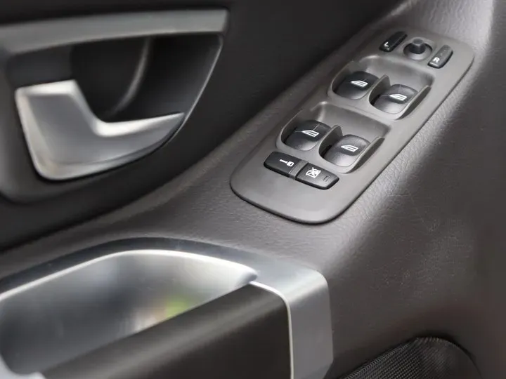 2014 Volvo XC Classic 2.5T 209HP L5 5AT,autocango,china used car exporter,china ev exporter,chinese used car exporter,chinese used ev exporter