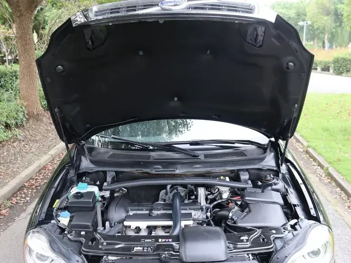 2014 Volvo XC Classic 2.5T 209HP L5 5AT,autocango,china used car exporter,china ev exporter,chinese used car exporter,chinese used ev exporter