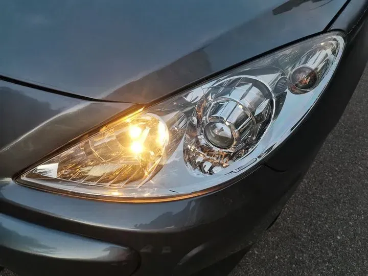 2010 Peugeot 307 1.6L 106HP L4 4AT,autocango,china used car exporter,china ev exporter,chinese used car exporter,chinese used ev exporter