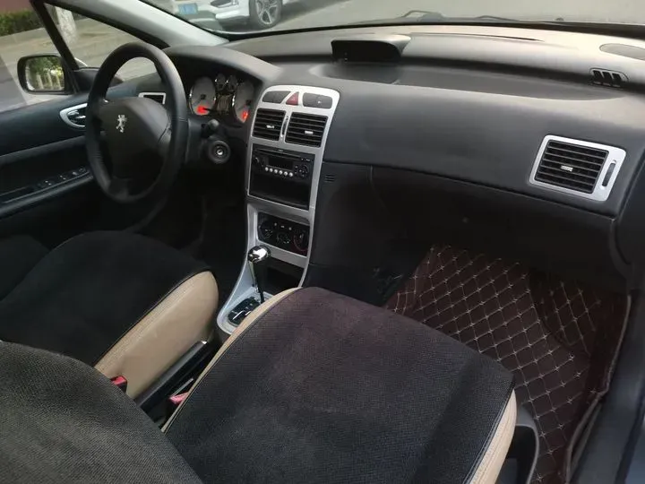 2010 Peugeot 307 1.6L 106HP L4 4AT,autocango,china used car exporter,china ev exporter,chinese used car exporter,chinese used ev exporter