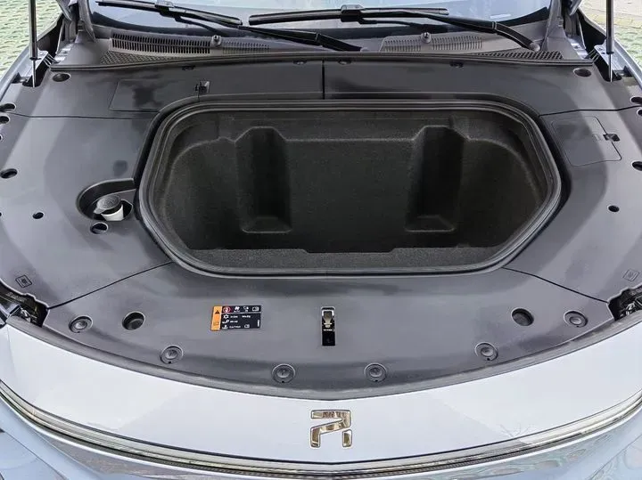 2021 Rising Auto MARVEL R 2AT BEV 69.9KWH,autocango,china used car exporter,china ev exporter,chinese used car exporter,chinese used ev exporter