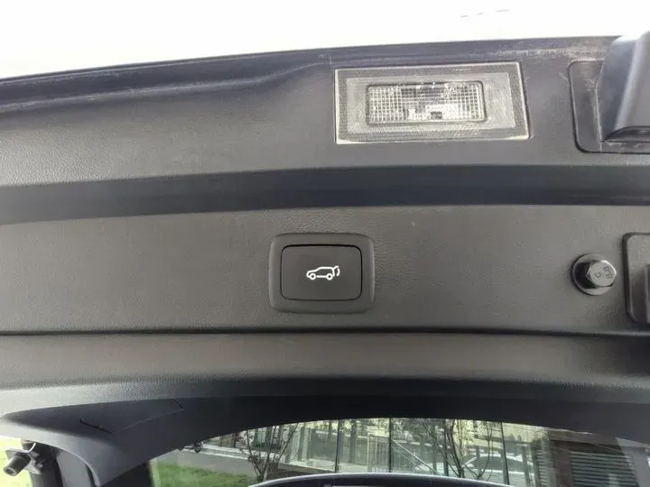 2021 Rising Auto MARVEL R 2AT BEV 69.9KWH,autocango,china used car exporter,china ev exporter,chinese used car exporter,chinese used ev exporter