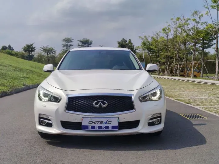 2014 Infiniti Q50 3.7L 351HP V6 7AT,autocango,china used car exporter,china ev exporter,chinese used car exporter,chinese used ev exporter