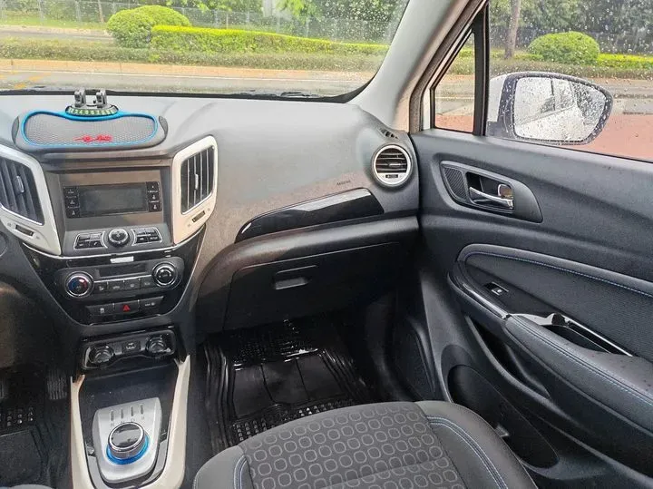 2018 ChangAn CS15 EV BEV 42.92KWH,autocango,china used car exporter,china ev exporter,chinese used car exporter,chinese used ev exporter