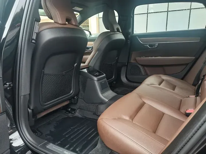 2021 Volvo S90 2.0T 303HP L4 8AT PHEV 11.6KWH,autocango,china used car exporter,china ev exporter,chinese used car exporter,chinese used ev exporter